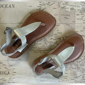 Saltwater T-Strap Sandals Size 10
Silver NWOB